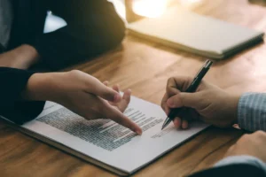 Employment vs Contractor: Legal Risks of Getting Worker Classification Wrong